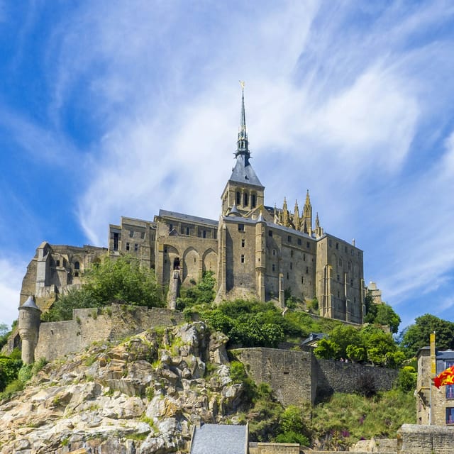 mont-saint-michel-admission-transport-from-paris_1