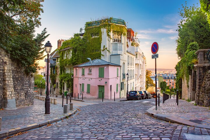 Cobblestone streets in this quintessential Parisian neighbourhood