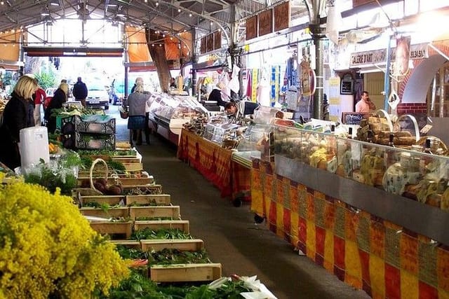 Antibes, the old city "Marché Provençal". 