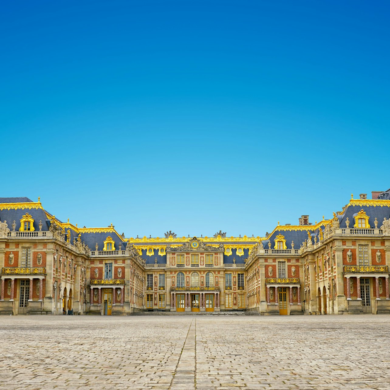 Palace of Versailles: Guided Tour with Priority Entrance - Photo 1 of 5