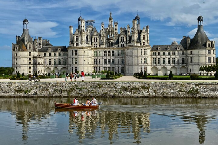 Private Chenonceau, Chambord Minivan Trip from Paris Wine tasting - Photo 1 of 25