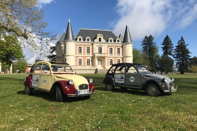 Private Wine Tour Médoc in a 2CV vintage car