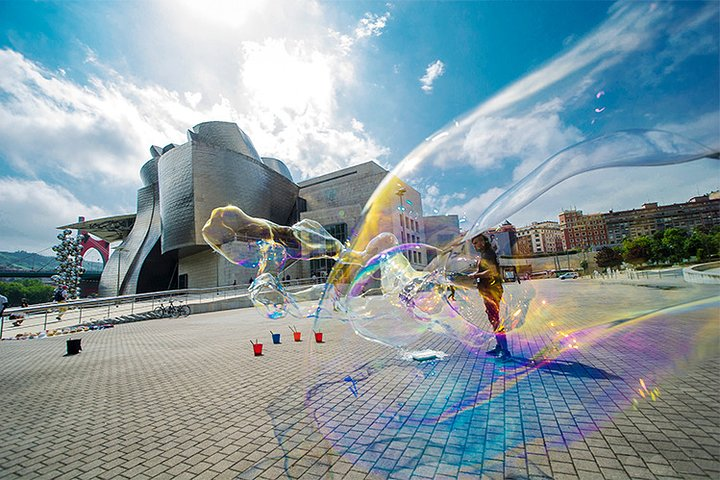 BILBAO, the esplanade of the Guggenheim museum