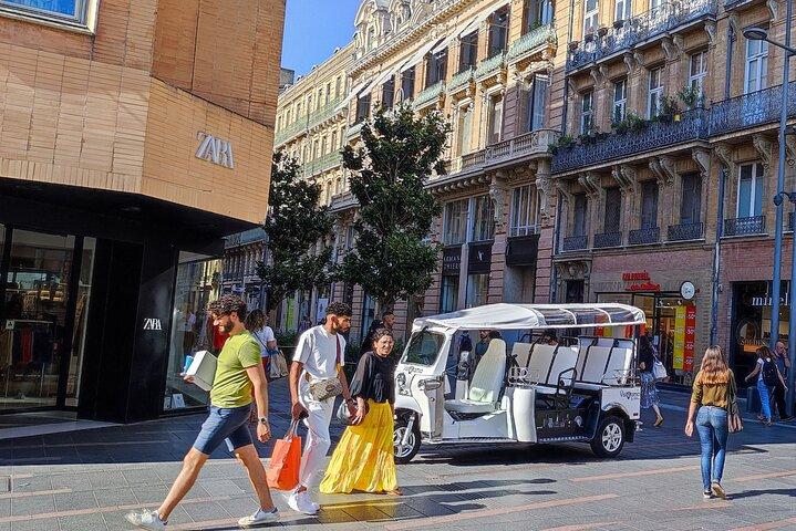 Private tour of Toulouse in an electric Tuk Tuk - Photo 1 of 9