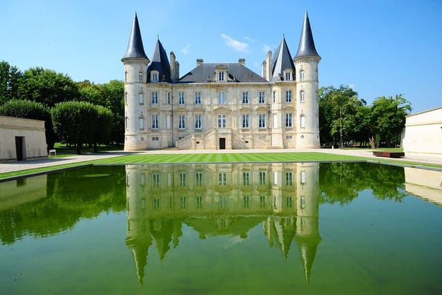 Private Tour on the Route des Grands Vins du Médoc with Visits and Tastings - Photo 1 of 16