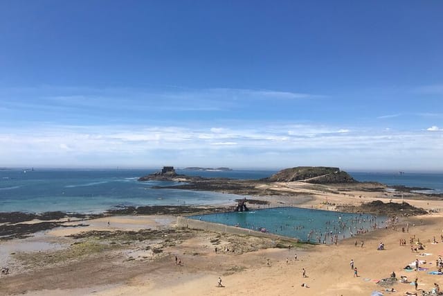 private-tour-to-saint-malo-and-cancale-with-oyster-tasting_1