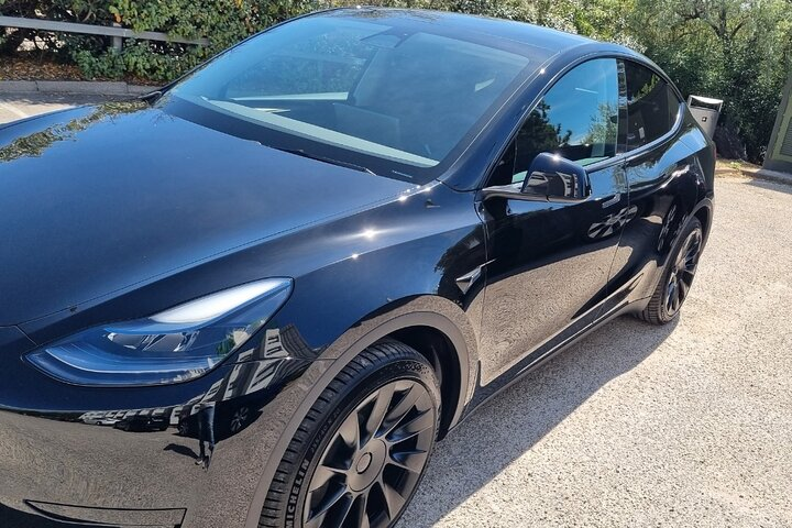 Private Transfer With an Electric Car in Marseille - Photo 1 of 6