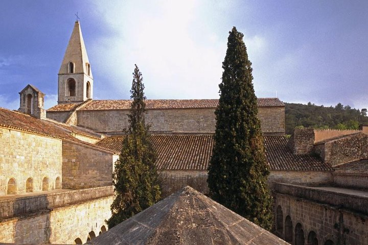 Abbaye du Thoronet @ E. Revault, CMN, Paris CMN_erc90_1342