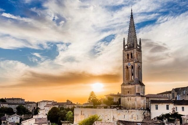 Saint Emilion Castle and Village Wine Tour - Photo 1 of 5