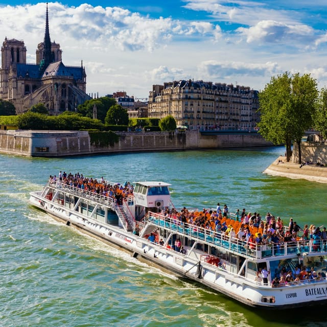 Seine River Cruise by Bateaux Mouches - Photo 1 of 3