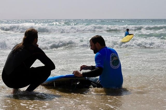 Surfing lessons - Photo 1 of 9