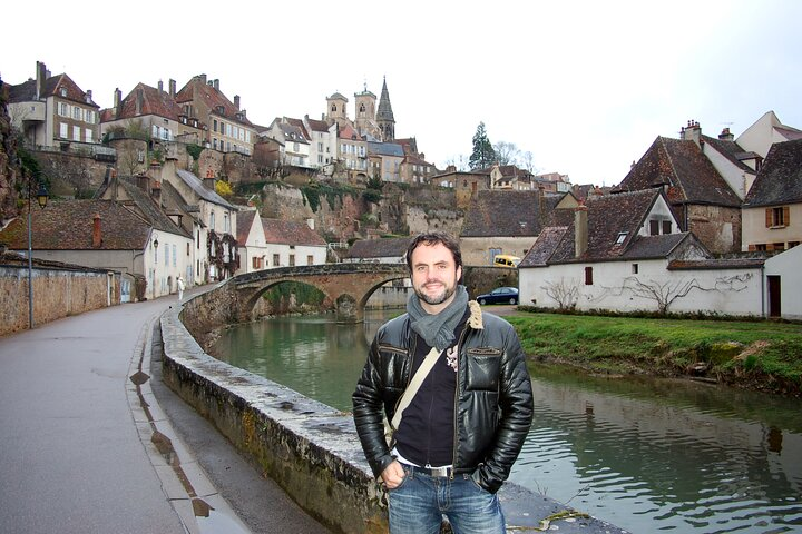 Touristic highlights of Semur-en-Auxois a Private half day tour with a local - Photo 1 of 9