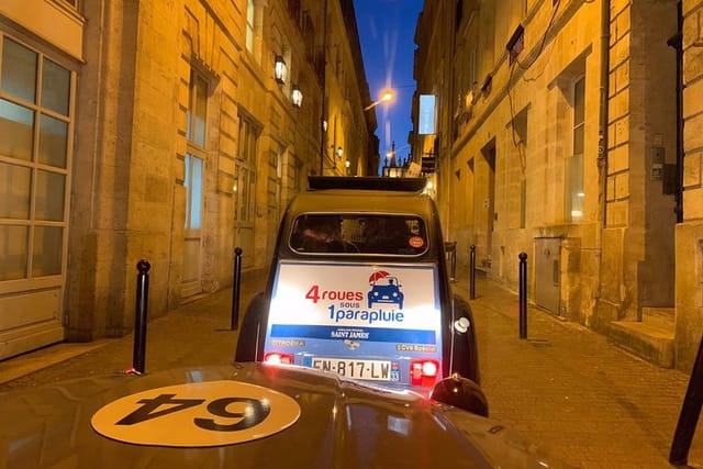 Private tour of Bordeaux by night in a 2CV vintage car