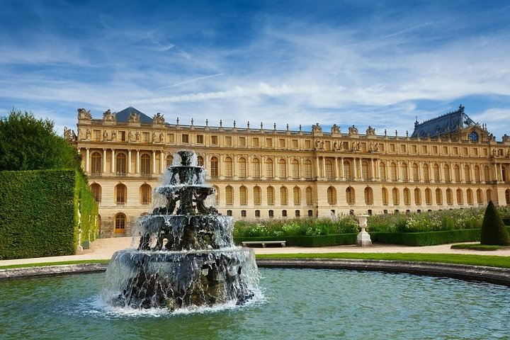 Skip the Line: Versailles Full-Day Tour