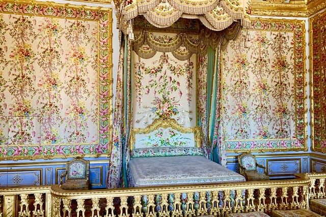 Queen's Bedchamber