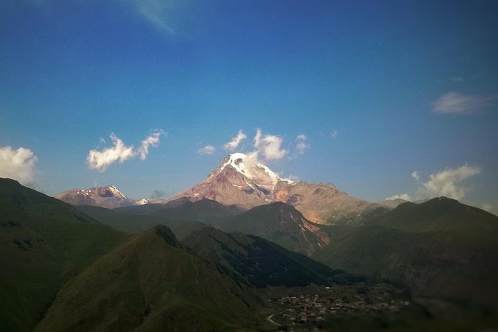 KAZBEGI MOUNTAIN