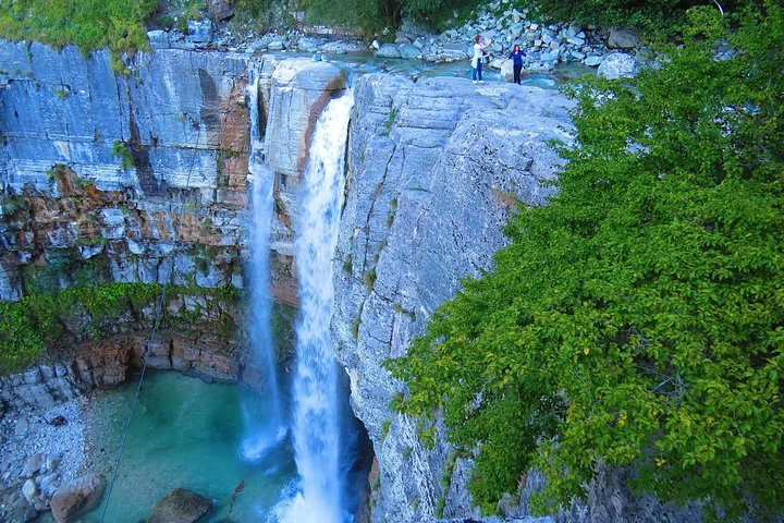 Waterfall Kinchkha