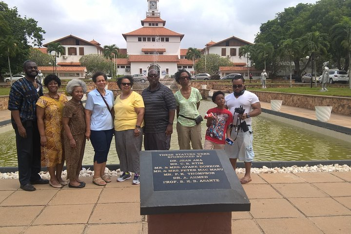 A group of tourists to the Balme Library at

 the University of Ghana