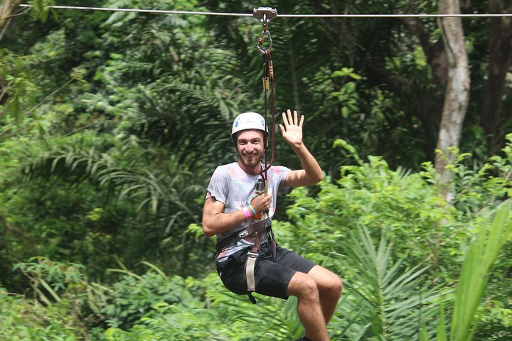 Zipline in Ghana - Photo 1 of 8