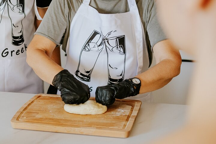 An Amusing Participation in Greek Cooking at Agni's Home - Photo 1 of 9