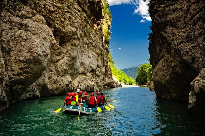 Arachthos white water river Rafting at Tzoumerka  - Photo 1 of 11