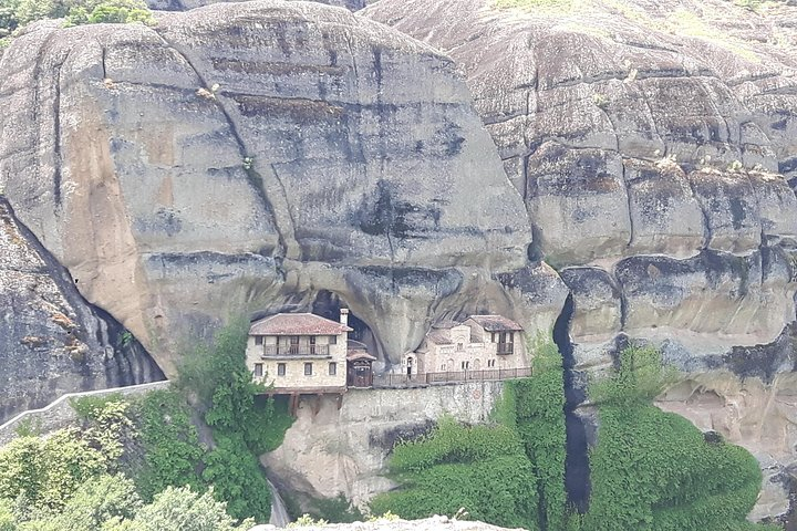 Enjoy unique Meteora! Lunch included - Photo 1 of 6