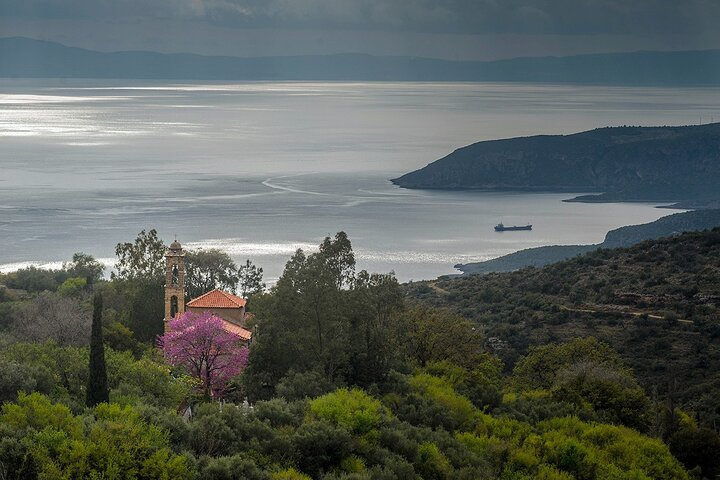 Exochori hike from mountain towards the sea - Photo 1 of 5