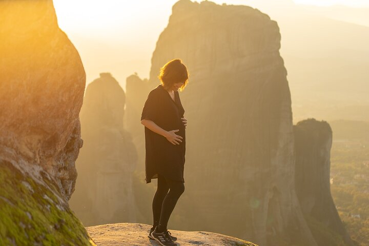 Private Meteora Photo Shoot with a Professional Photographer - Photo 1 of 15