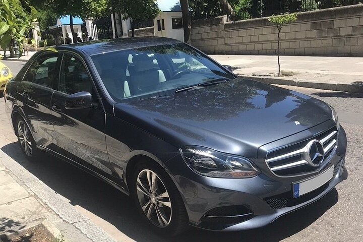 Sedan Mercedes E Class