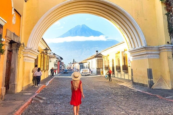 Join The Best Walking Tour of Antigua Departing From Antigua - Half Day Tour - Photo 1 of 20