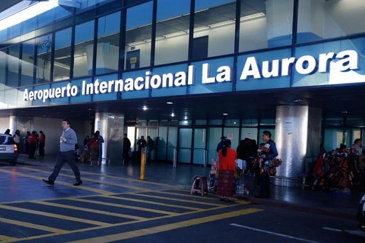 Private Transport - between Guatemala City Airport and Antigua - Photo 1 of 4