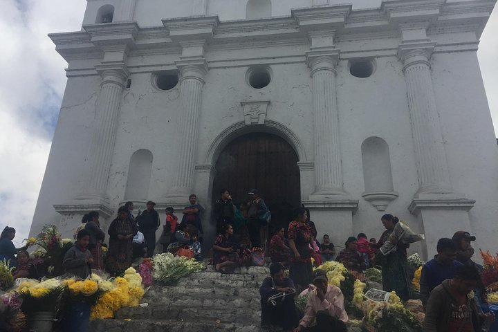 Shared shuttle - Visit Chichicastenango Market - Photo 1 of 3