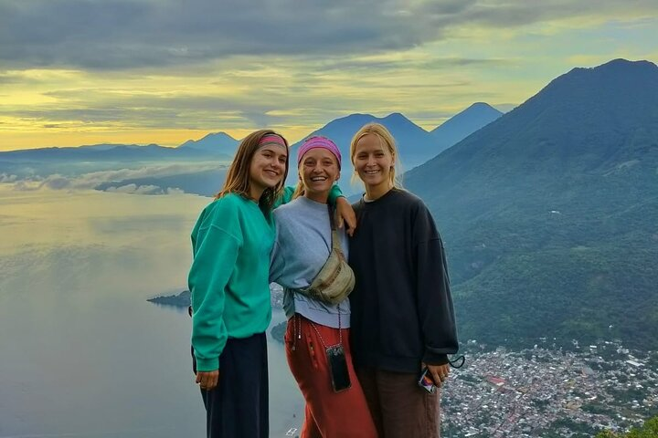 Girls from belgium enjoying the hike in the summit