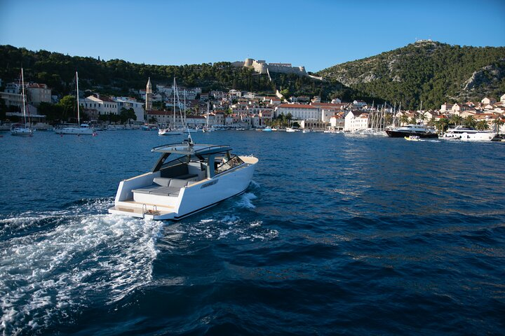 Colnago 45 - Luxury Private Speedboat Tours - Photo 1 of 10