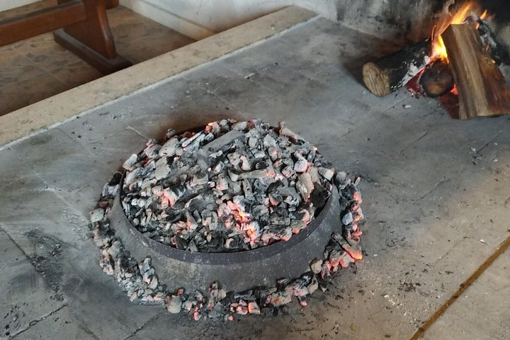 Croatian Traditional Cuisine: Peka Cooking Lesson - Photo 1 of 12