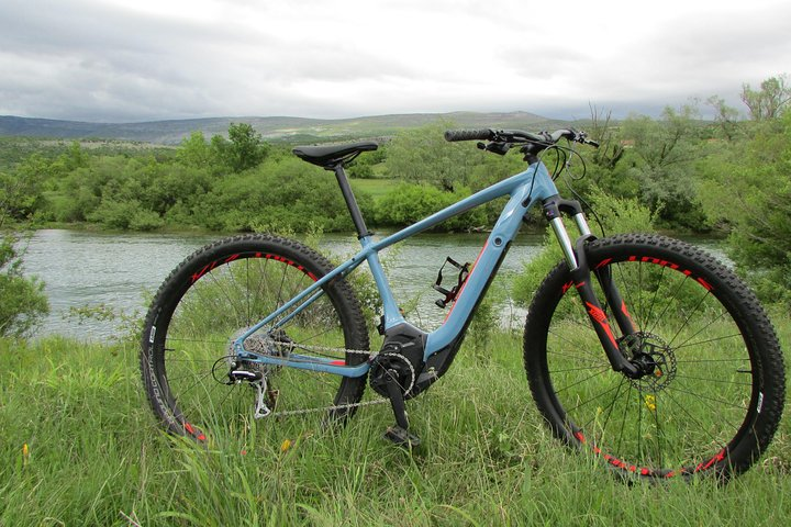 Electric bike - day rentals Split, Sinj - Photo 1 of 11