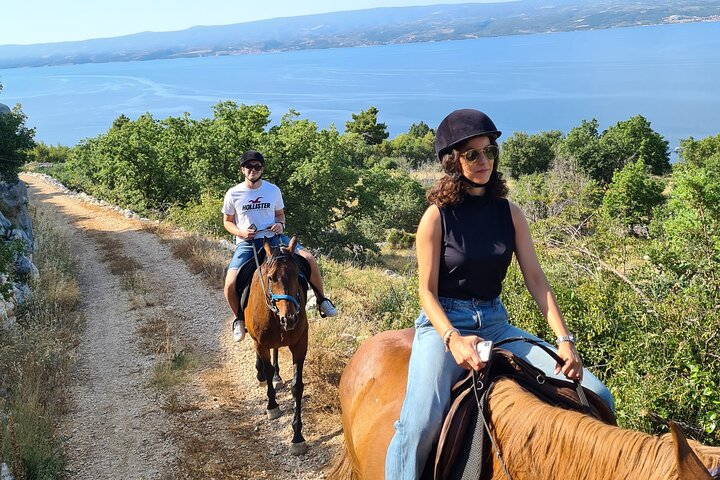 Fairy-tale horseback adventure - Photo 1 of 11