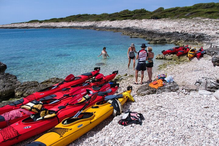 Half day Guided Sea Kayaking Activity in Hvar  - Photo 1 of 8