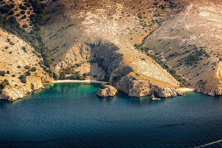  Plavnik island & Wild bays full-day boat trip with capt. Bobo  - Photo 1 of 13