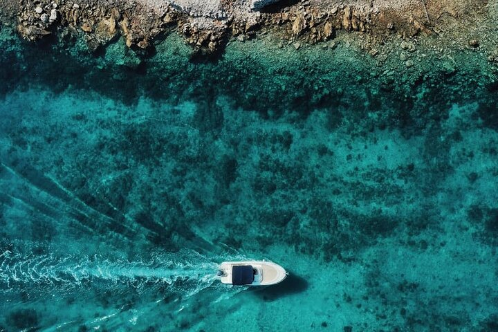 Private speedboat tour Long Island, Sakarun beach, Golubinka Cave - Photo 1 of 16