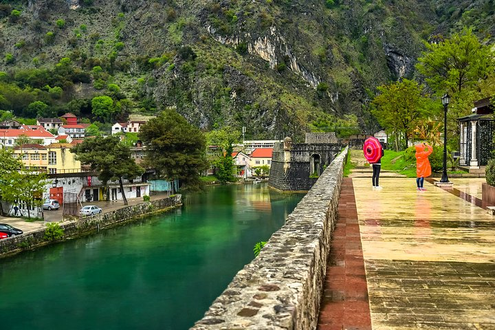 Private Transfer from Dubrovnik to Kotor with Hotel-pick-up and drop off - Photo 1 of 7