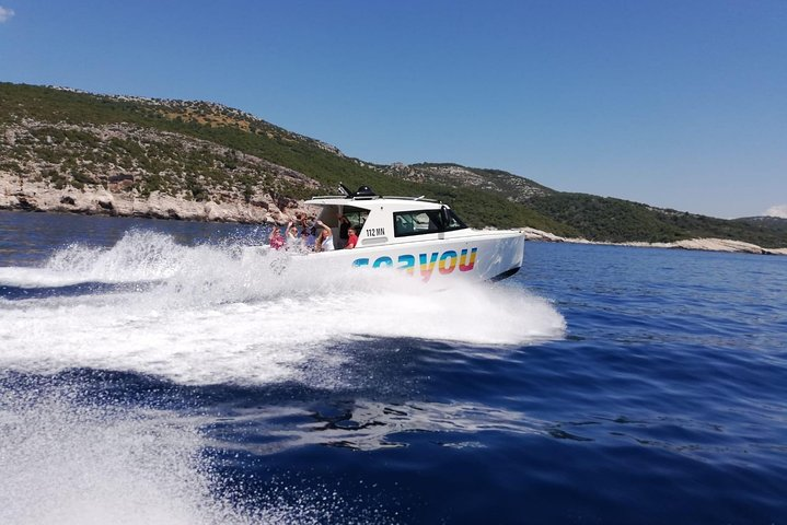 Private Water taxi from Split to Brac island - Photo 1 of 8