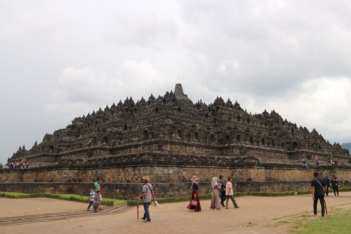 2-Day Java Tour from Bali Including Yogyakarta and Borobudur Temple - Photo 1 of 6