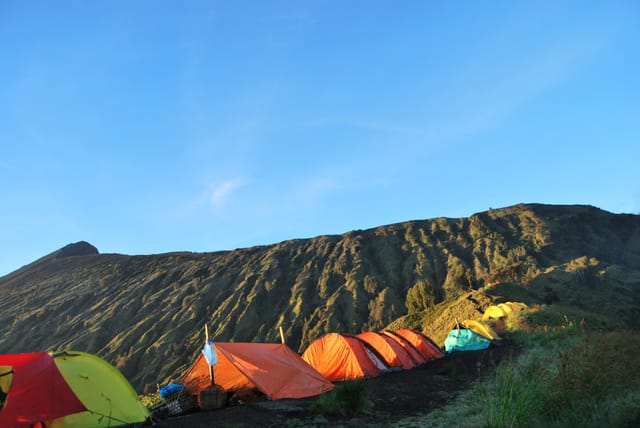 Tour leo núi đỉnh núi Rinjani 2 ngày 1 đêm - Photo 1 of 11