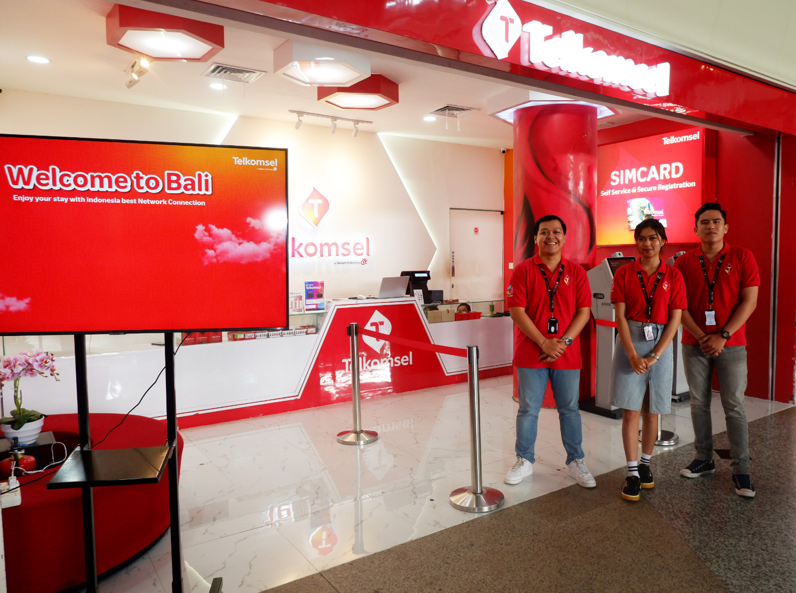 4G Telkomsel SIM Card Bali Airport (DPS) (On-Site Activation) - Photo 1 of 12