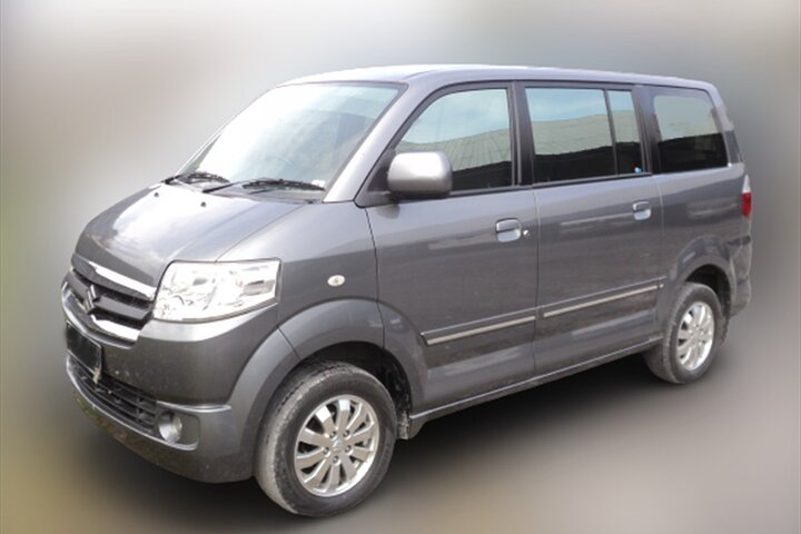 Airport Transfer from Kuta/Seminyak/Sanur/Nusa Dua/Jimbaran(4 seat) - Photo 1 of 4