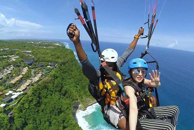 BALI PARAGLIDING Fly, Swing and Soaring above the sea with private transfer - Photo 1 of 3