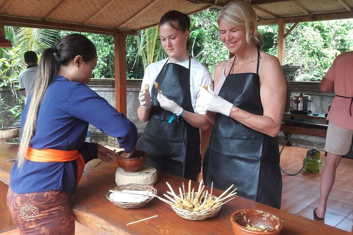 Bali Private Balinese Cooking Class in Ubud Bali - Photo 1 of 4