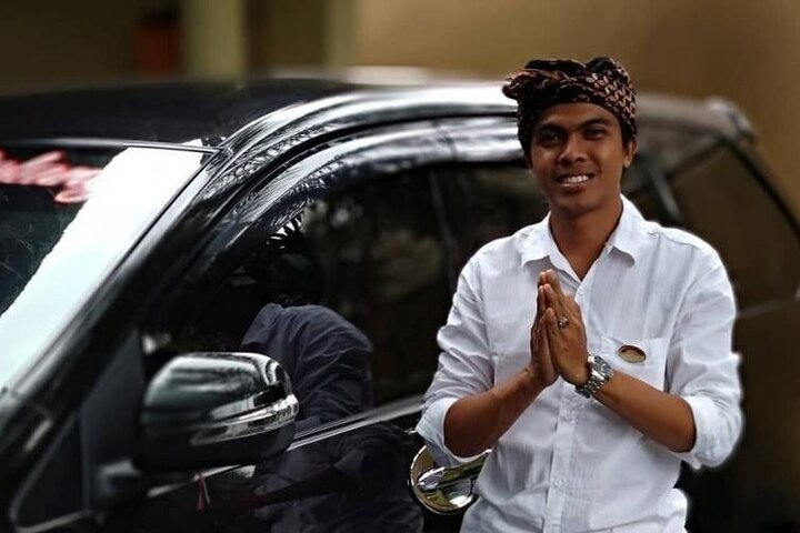 Bali Ubud Hotel Transfer with an English-speaking driver service - Photo 1 of 6