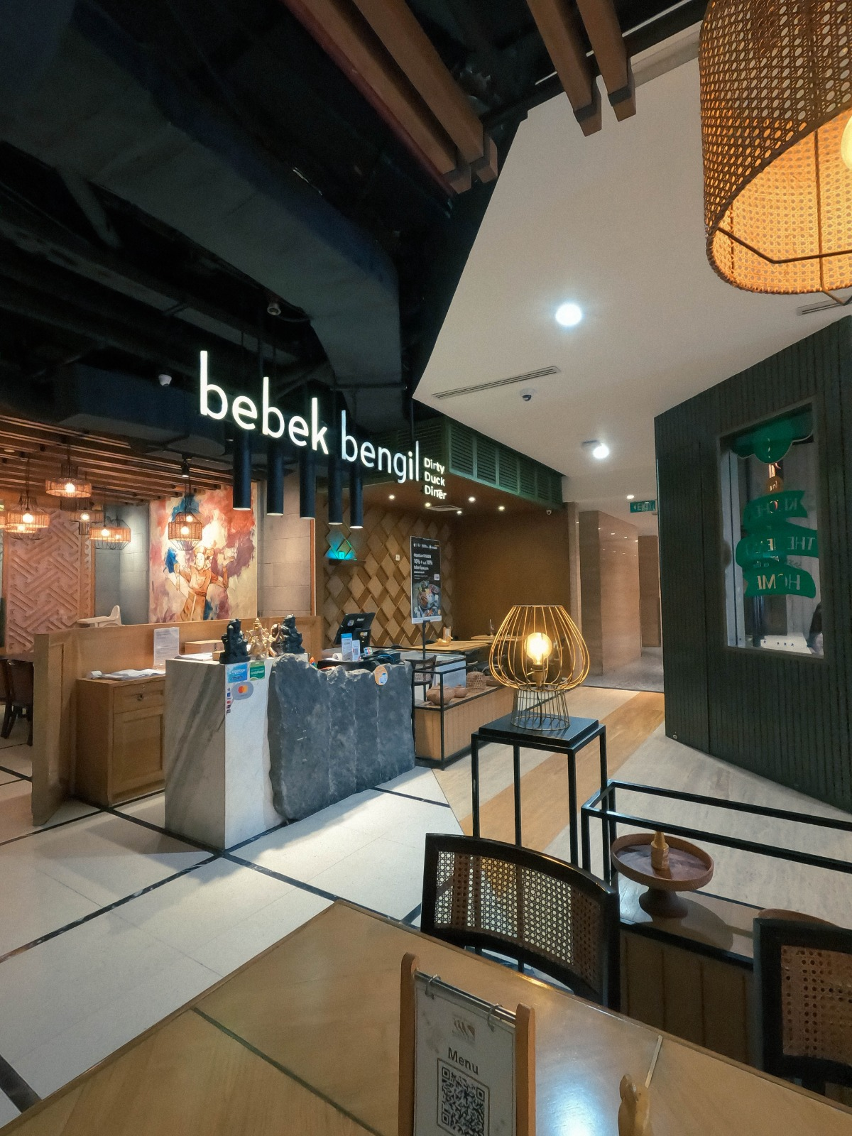 Bebek Bengil Restaurant Plaza Indonesia Jakarta - Photo 1 of 5